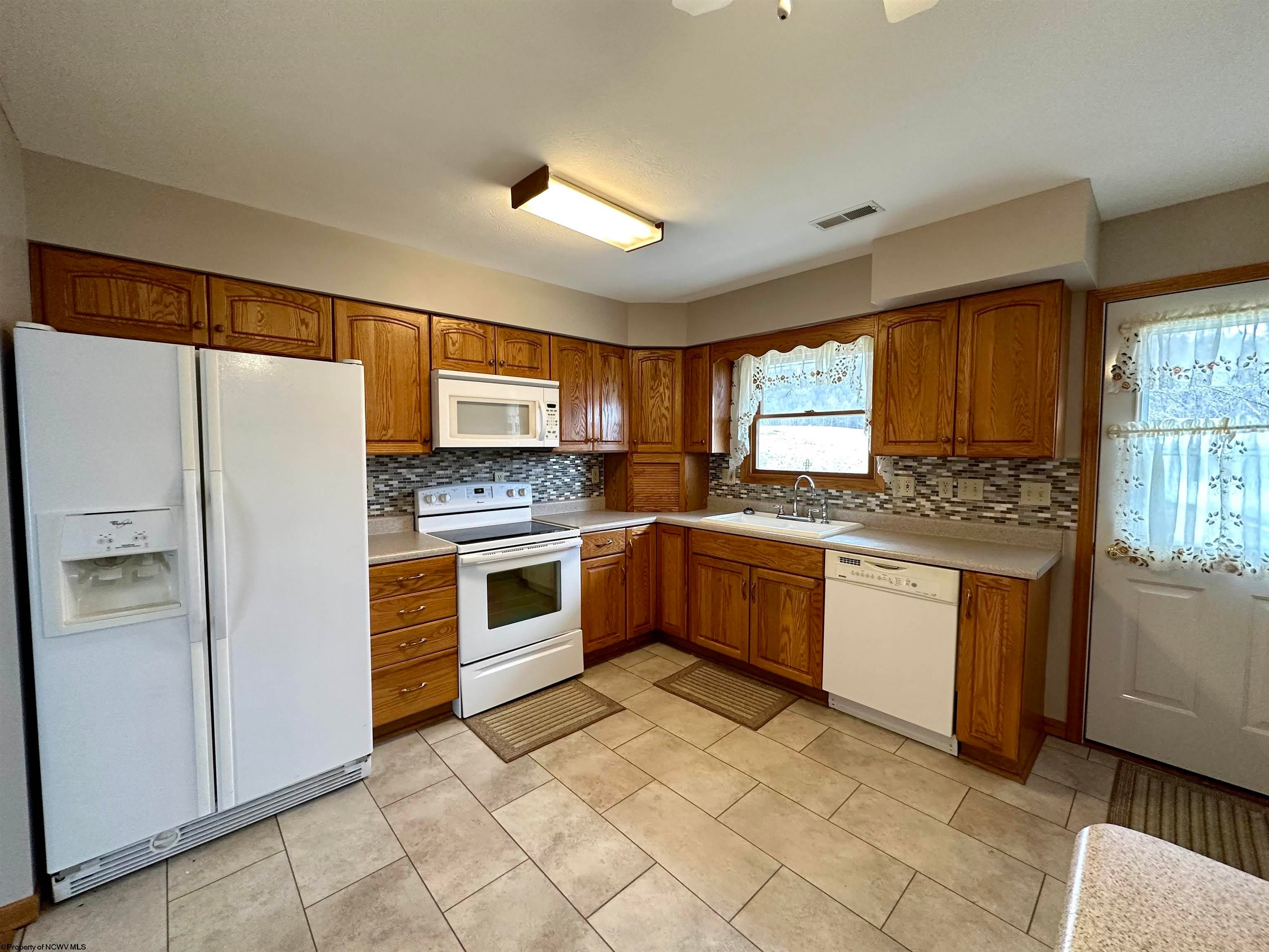295 McClellan Road Philippi, WV 26416 - Photo 9 of 26 Gallery Image 9
