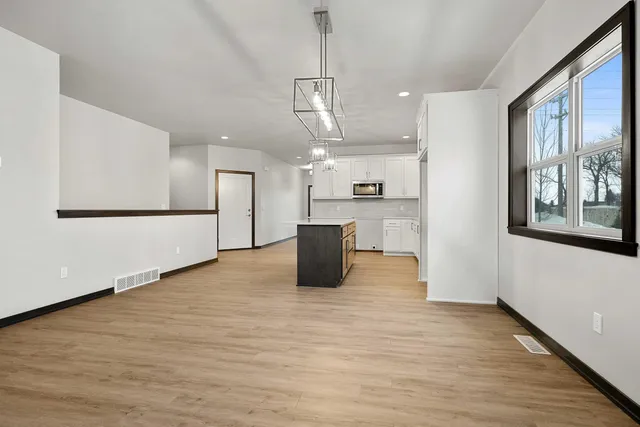 $419,900 | 485 Papermill Circle, Kimberly, WI 54136