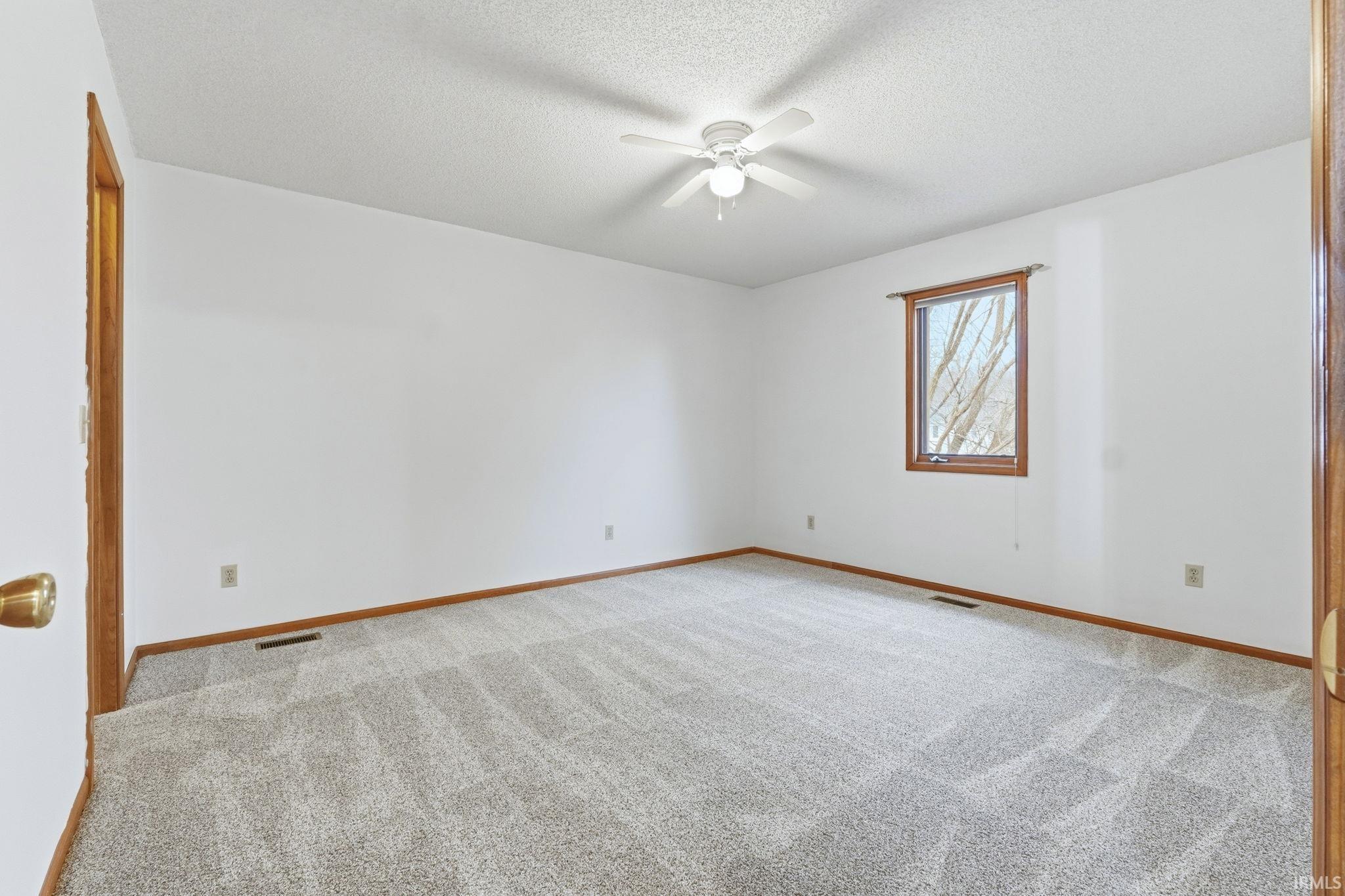 9406 Mill Ridge Run Fort Wayne, IN 46835 - Photo 29 of 34