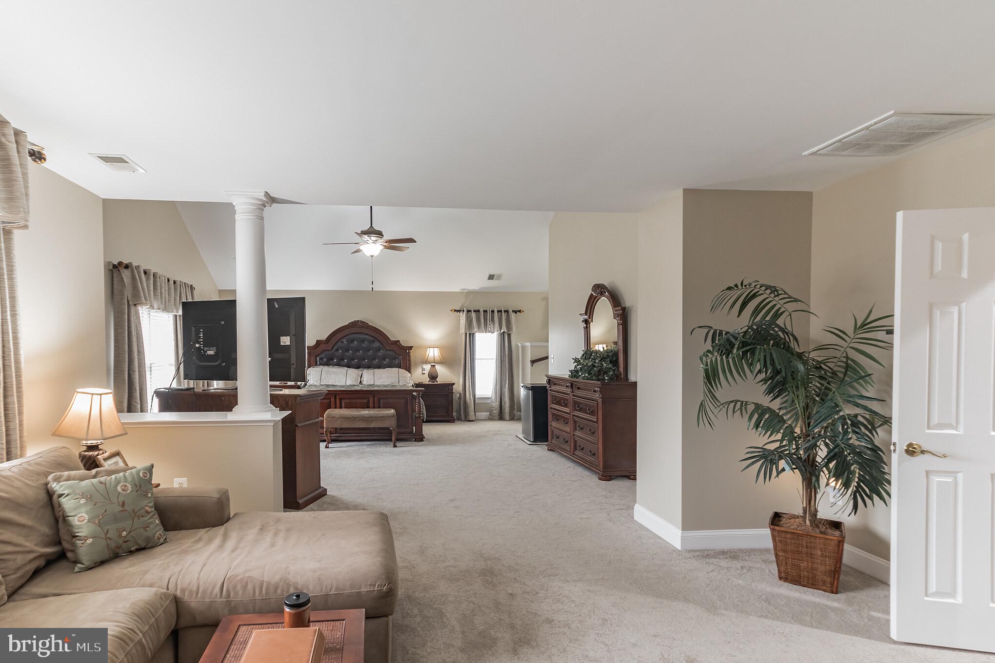 18606 Kerill Road Triangle, VA 22172 - Photo 21 of 50 Owner's suite with sitting area