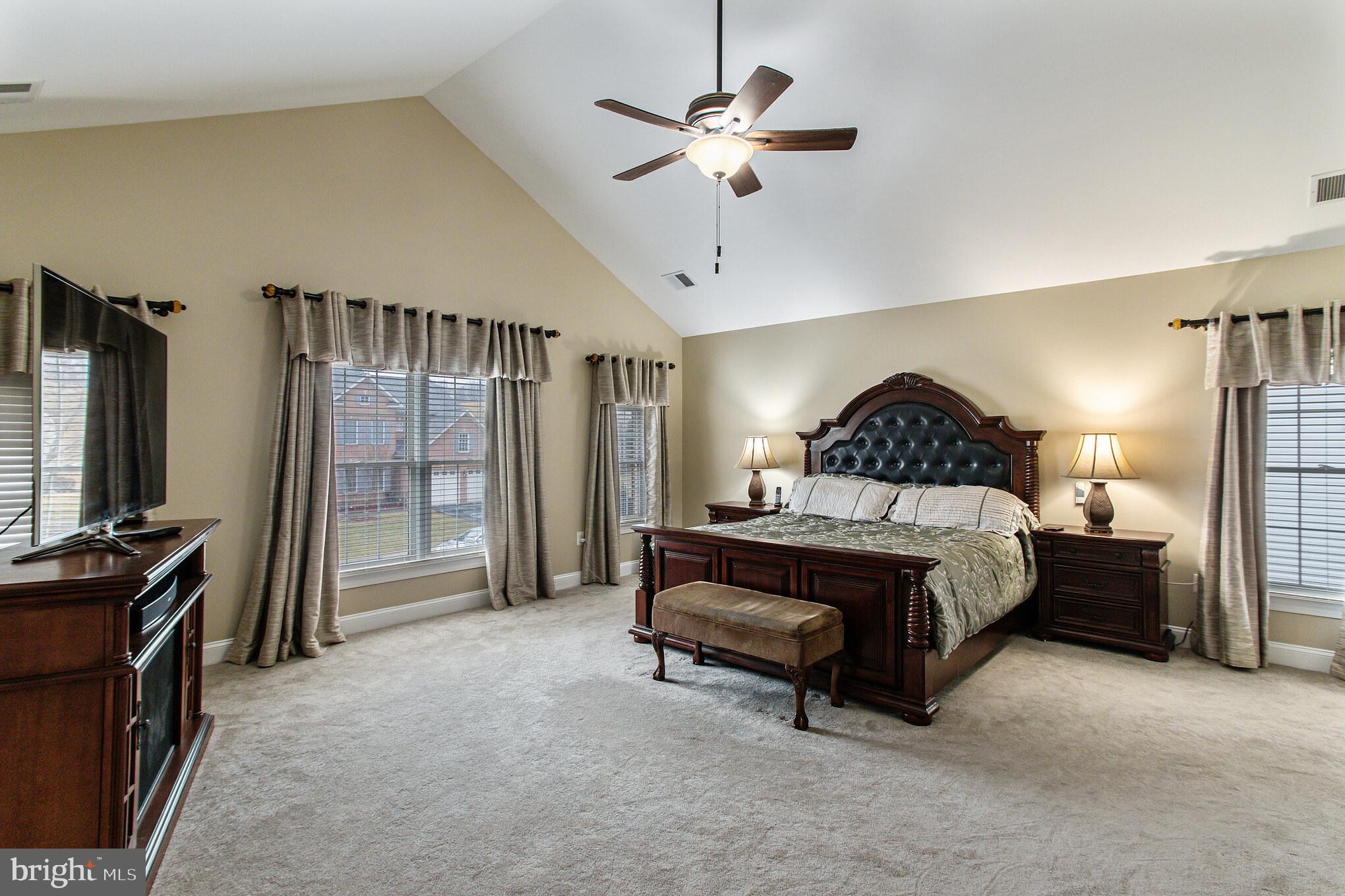 18606 Kerill Road Triangle, VA 22172 - Photo 22 of 50 Vaulted ceiling and ceiling fan