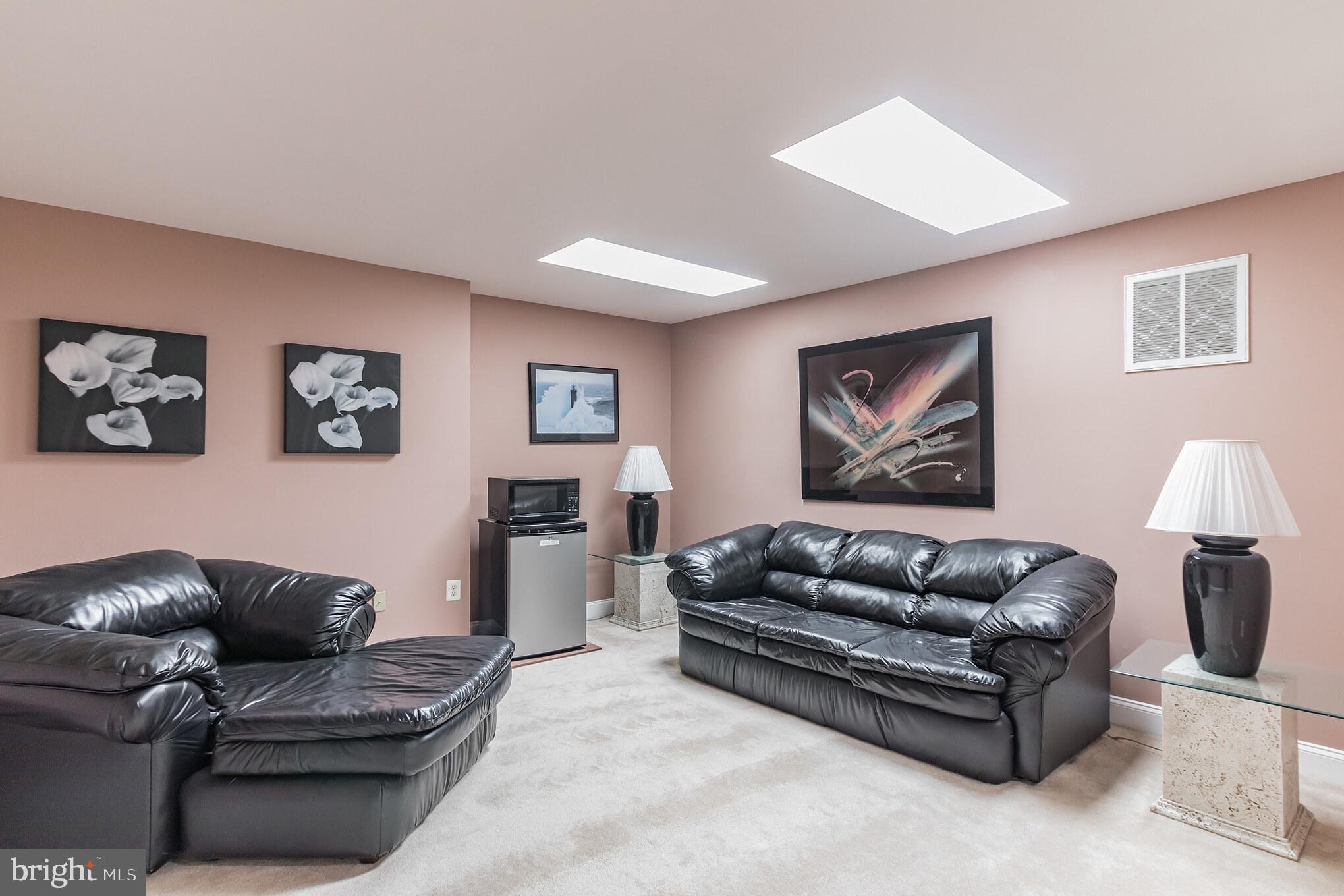18606 Kerill Road Triangle, VA 22172 - Photo 34 of 50 Fourth level living area