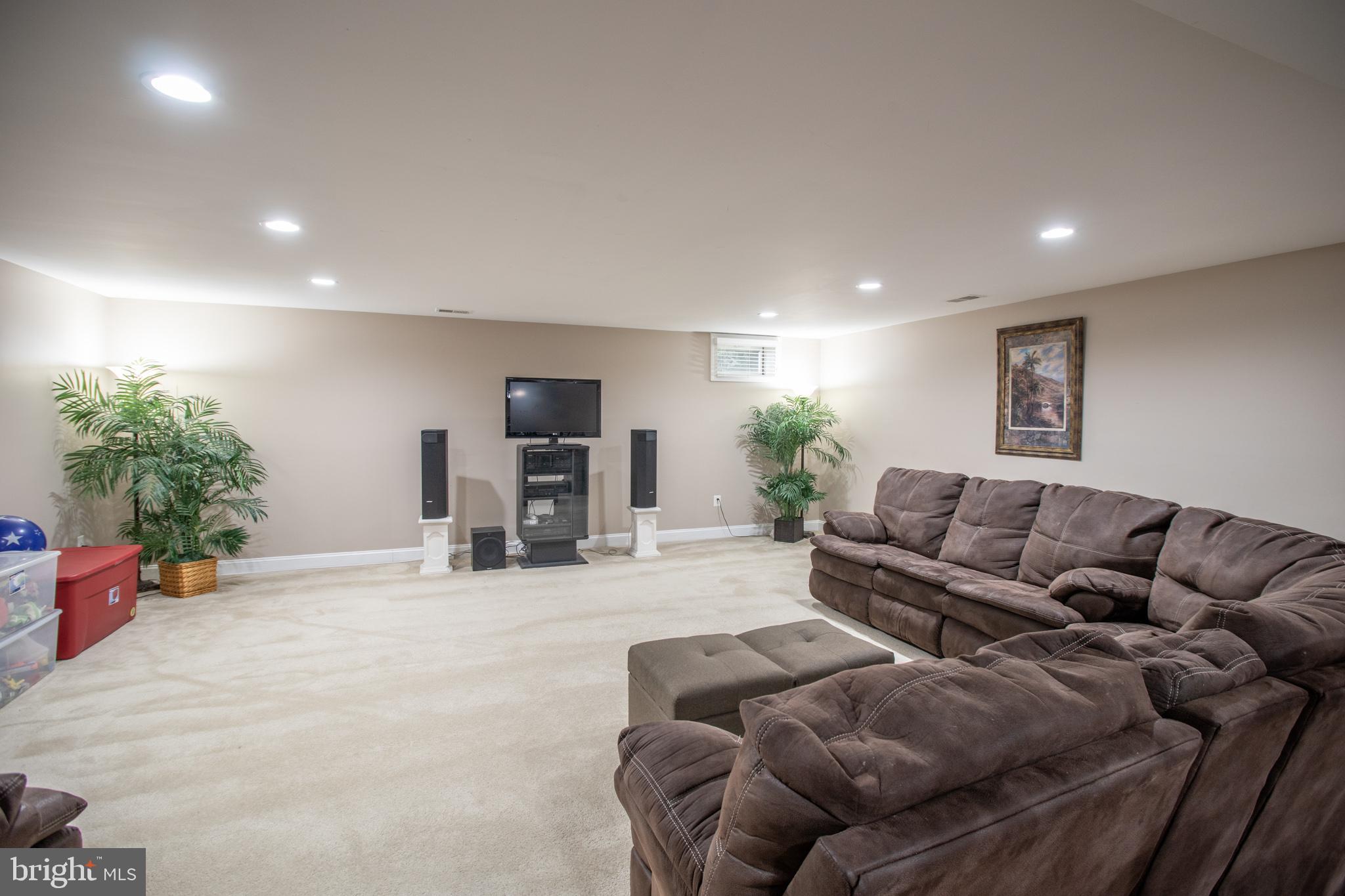 18606 Kerill Road Triangle, VA 22172 - Photo 38 of 50 Lower level living area
