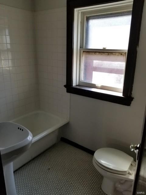 Undisclosed Address St. Louis, MO 63116 - Photo 3 of 5