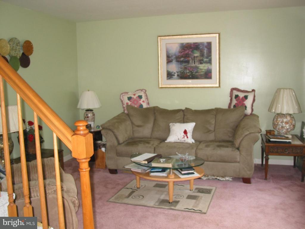 9 Kurtz Drive Lititz, PA 17543 - Photo 4 of 22 Gallery Image 4