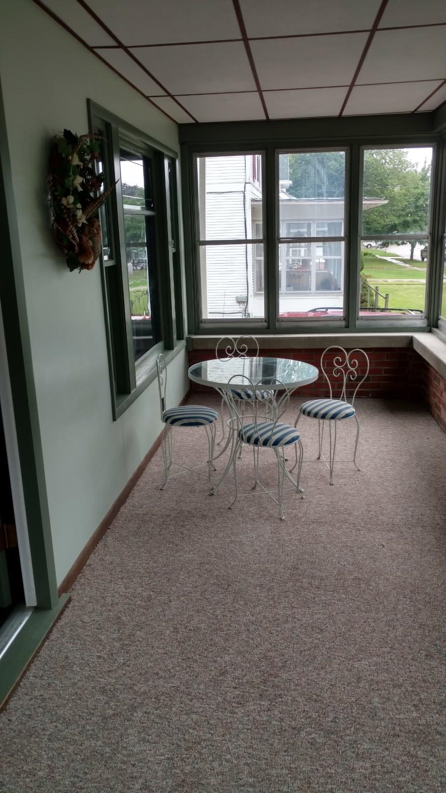 124 Juneau Street Horicon, WI 53032 - Photo 6 of 27