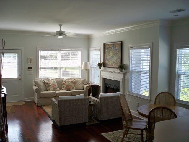 1403 Elfe Street Charleston, SC 29492 - Photo 4 of 18 20171207211132008203000000-o