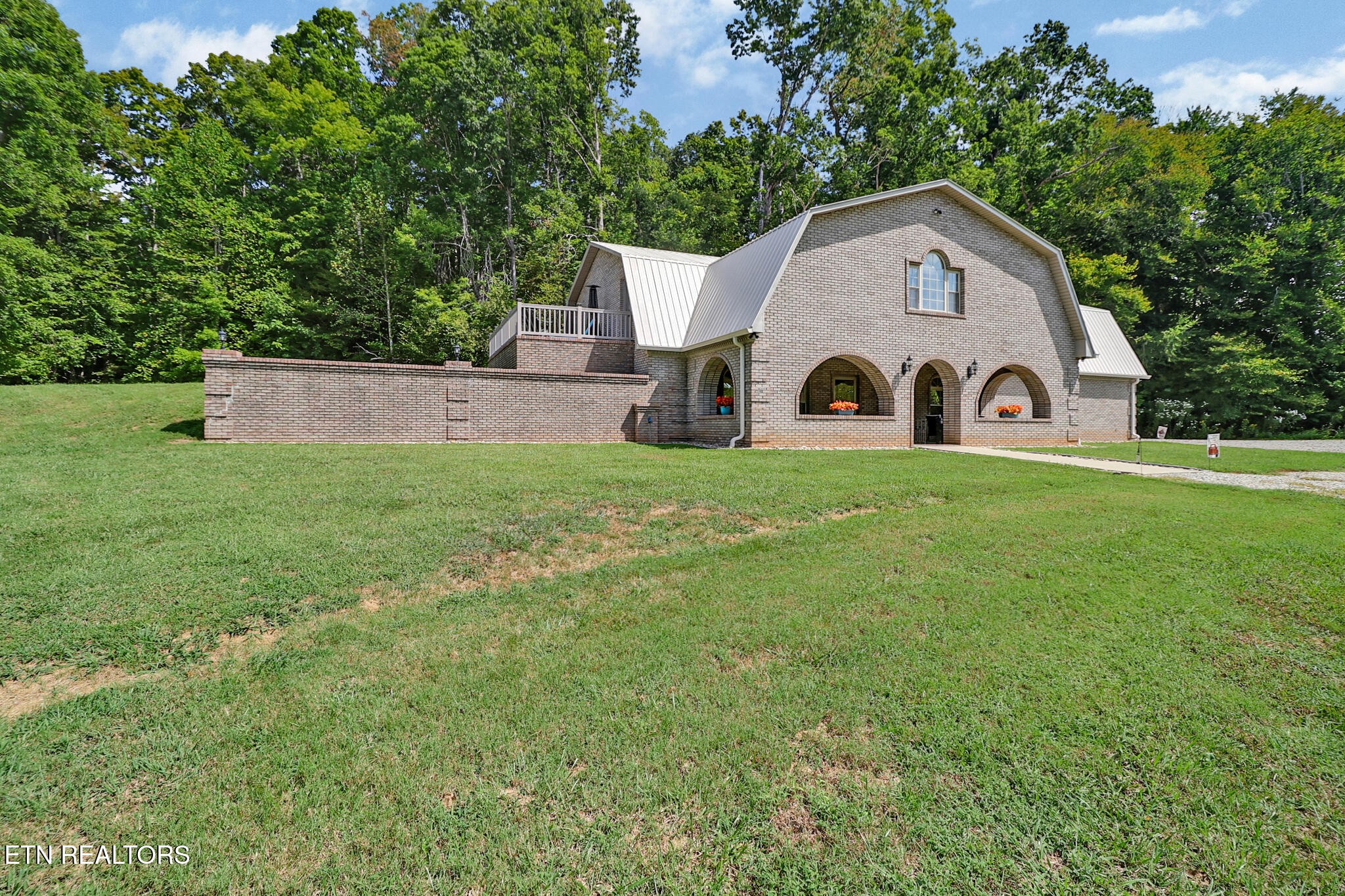 2705 Lick Creek Road Pall Mall, TN 38577 - Photo 3 of 55 Gallery Image 3