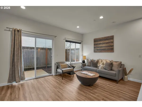 $349,900 | 2830 22nd Avenue, Unit 10, Forest Grove, OR 97116