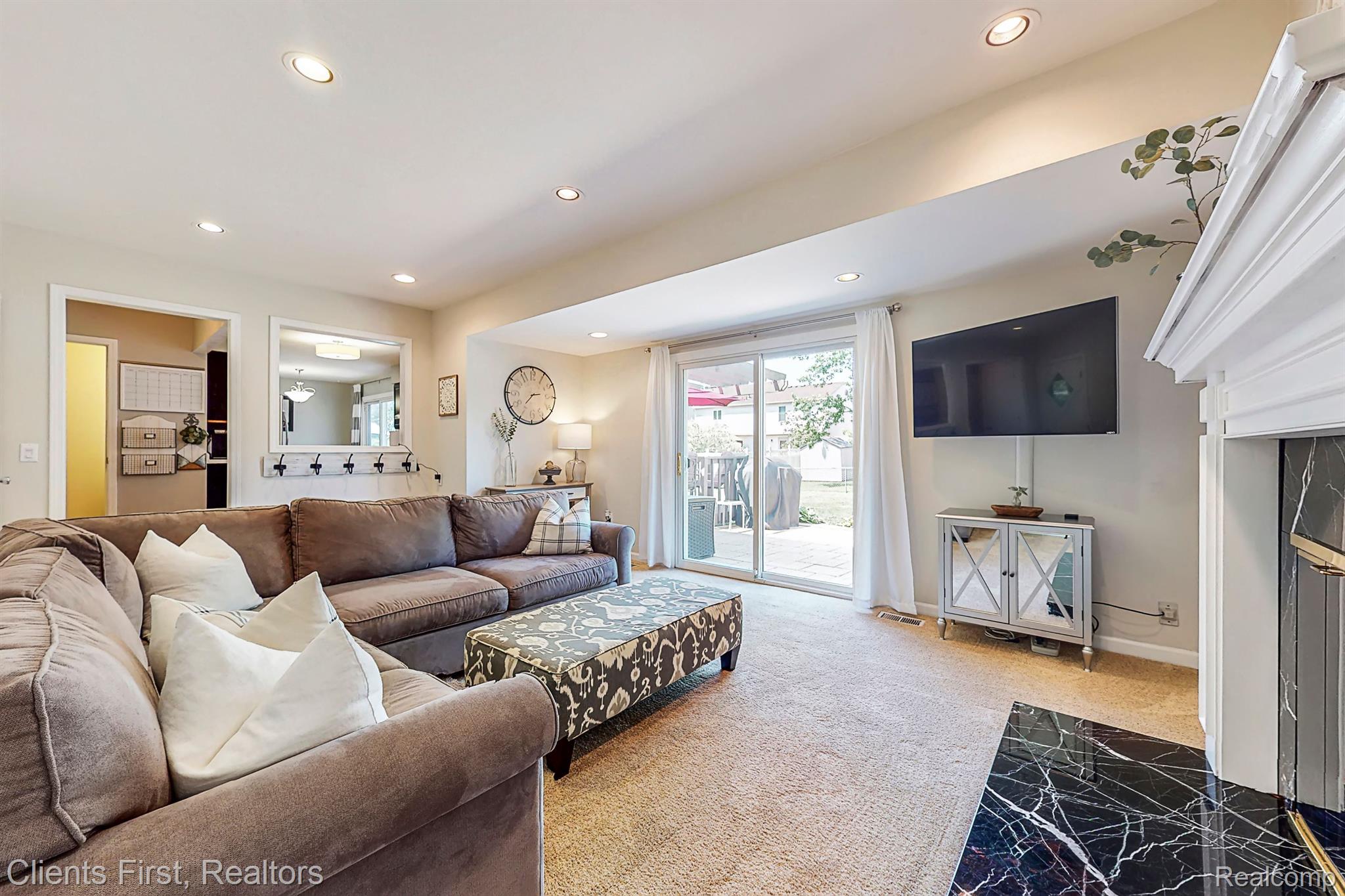 43130 Applewood Road Canton, MI 48188 - Photo 14 of 40 Gallery Image 14