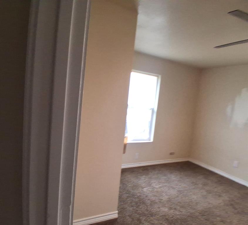 2512 Monroe Street Commerce, TX 75428 - Photo 10 of 18