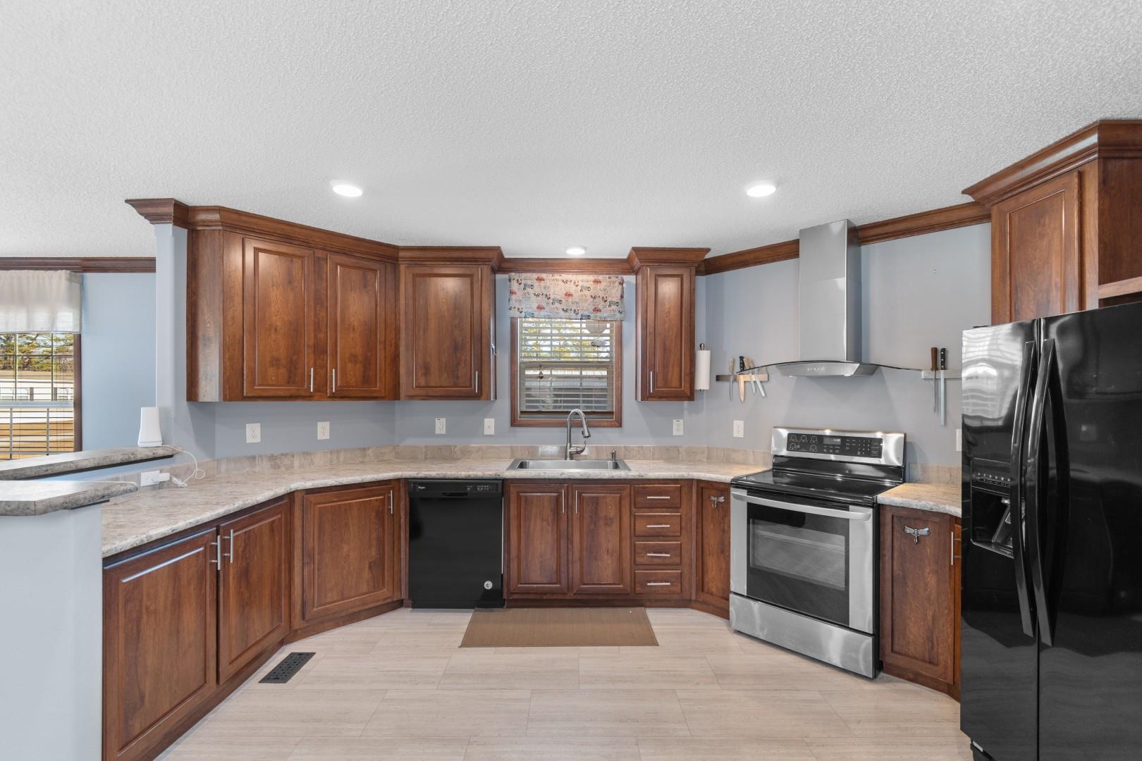 2265 Python Circle Conway, SC 29526 - Photo 3 of 40 Gallery Image 3