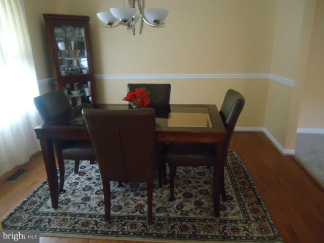 8112 Edinburgh Drive Springfield, VA 22153 - Photo 2 of 29 Dining Room