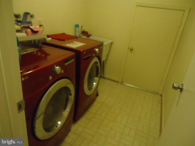 8112 Edinburgh Drive Springfield, VA 22153 - Photo 15 of 29 Laundry Room