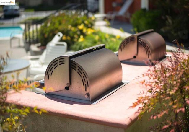 a view of a tennis court