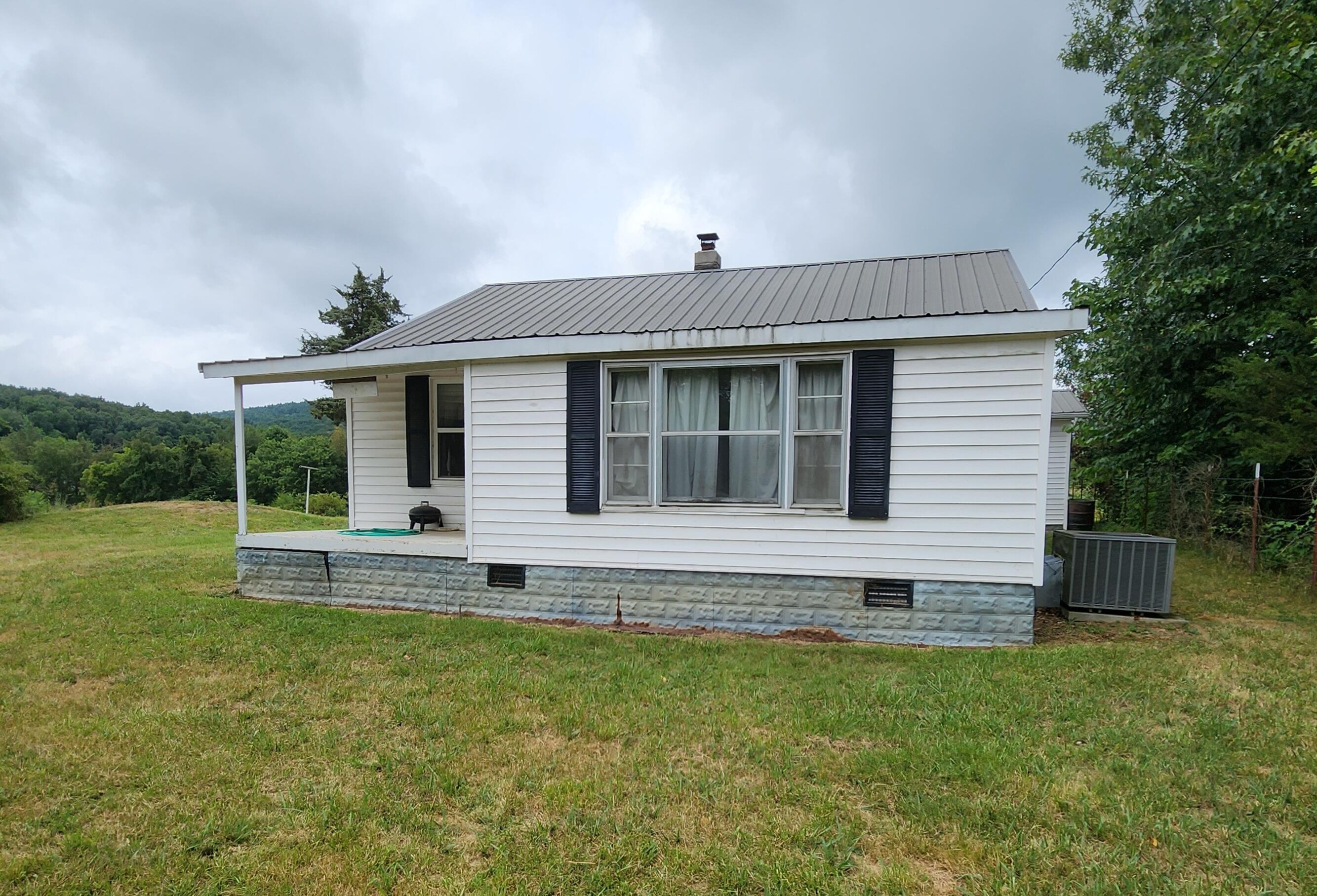 30 West Country Road Alpha, KY 42603 - Photo 6 of 29 Front