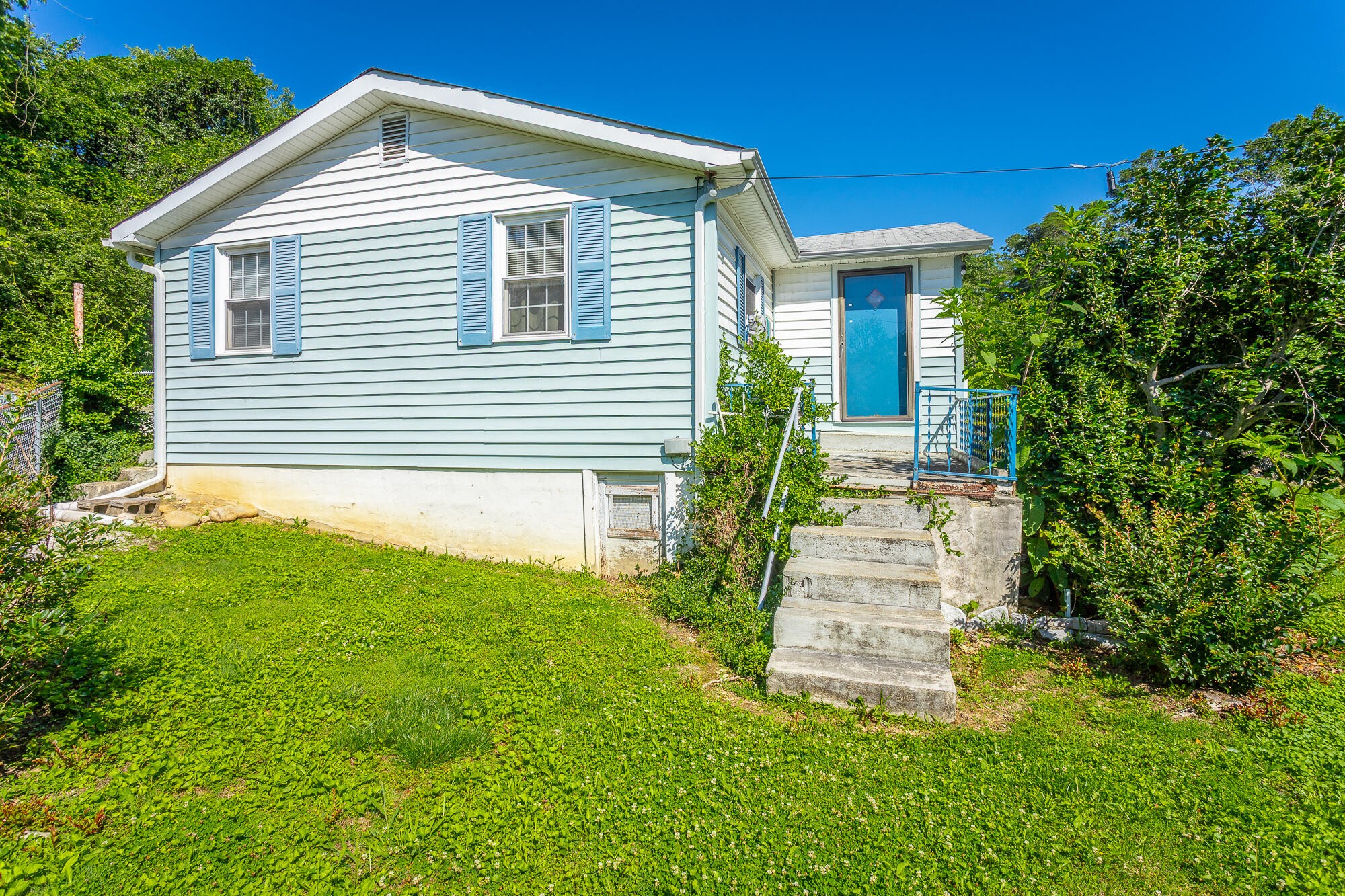 4505 Delashmitt Road Hixson, TN 37343 - Photo 1 of 46