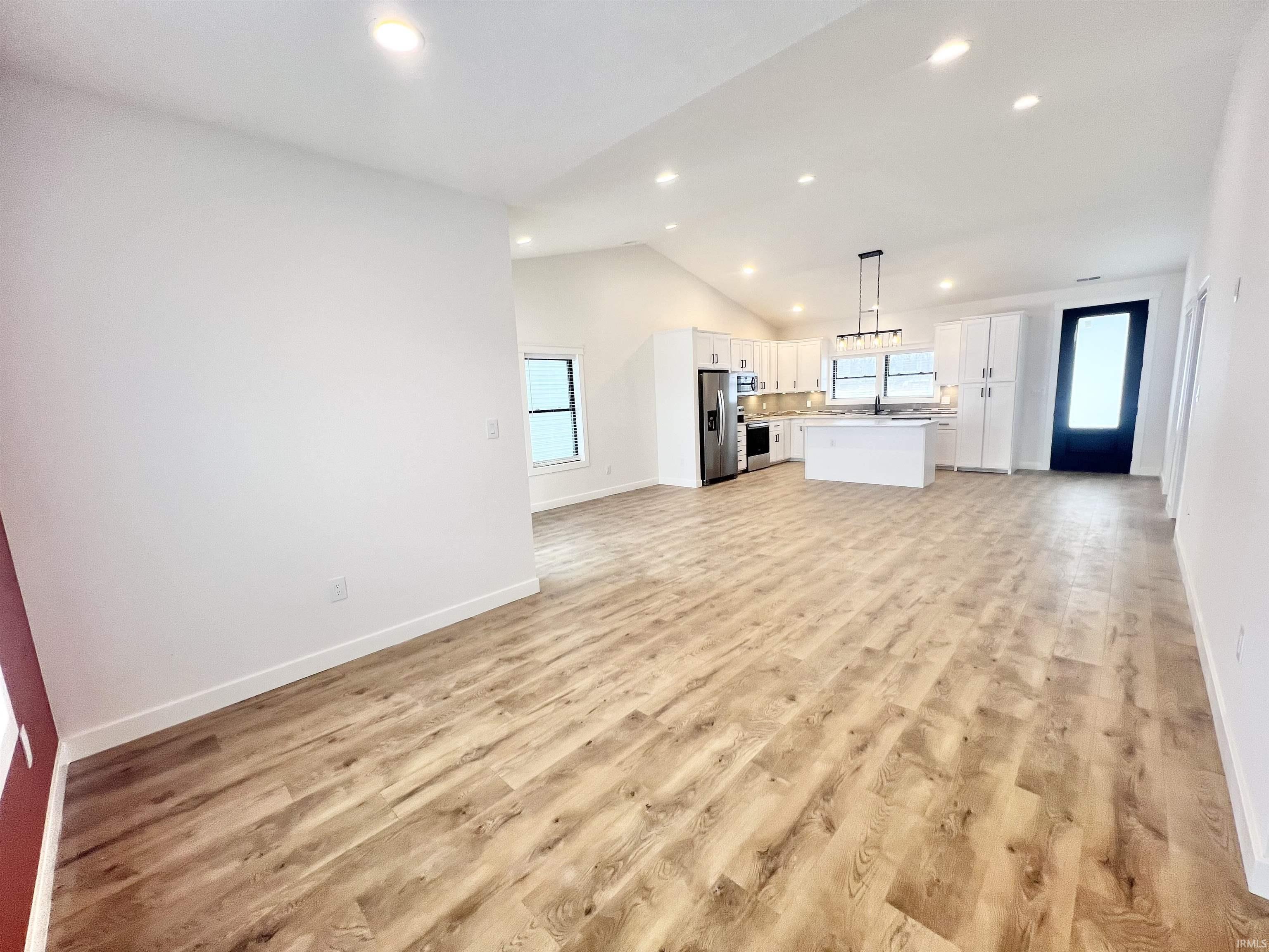 2106 Aruba Drive Bedford, IN 47421 - Photo 9 of 26