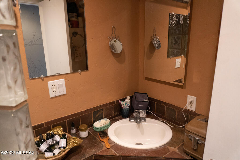 32 West Rillito Street Tucson, AZ 85705 - Photo 16 of 49