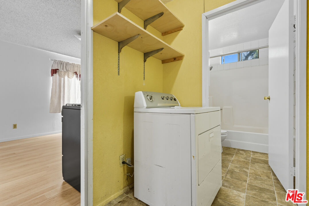 353 North Reno Street Los Angeles, CA 90026 - Photo 39 of 50