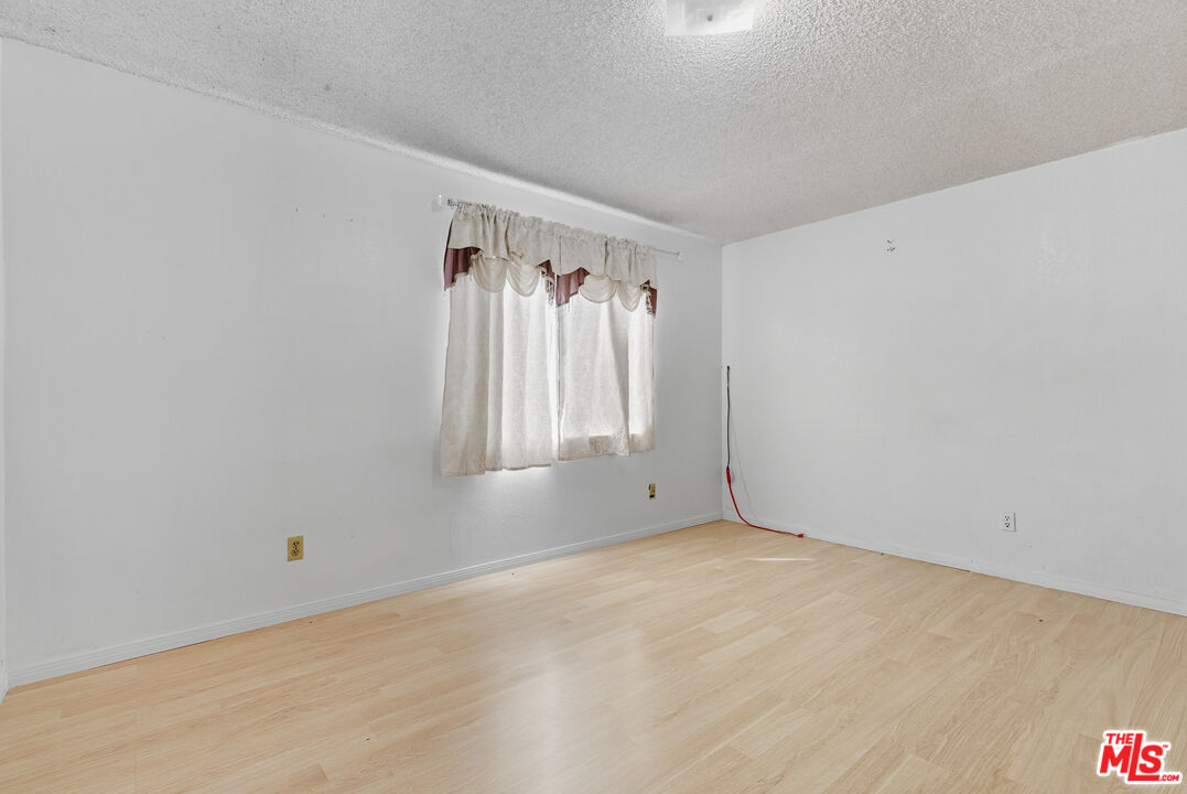 353 North Reno Street Los Angeles, CA 90026 - Photo 42 of 50