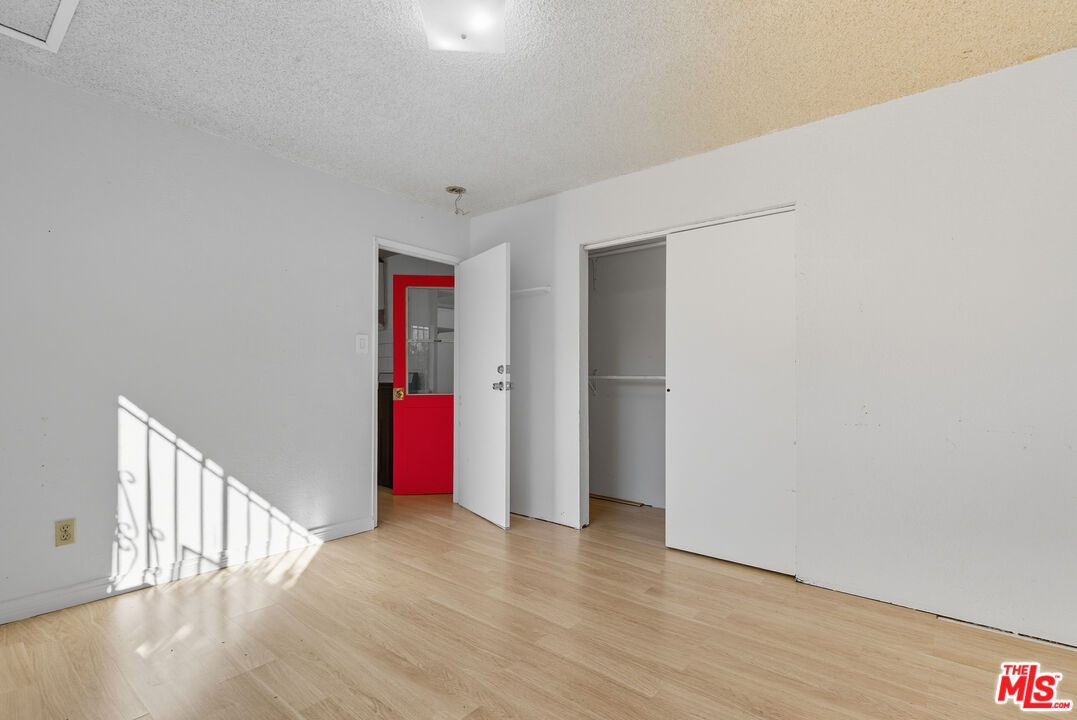 353 North Reno Street Los Angeles, CA 90026 - Photo 46 of 50