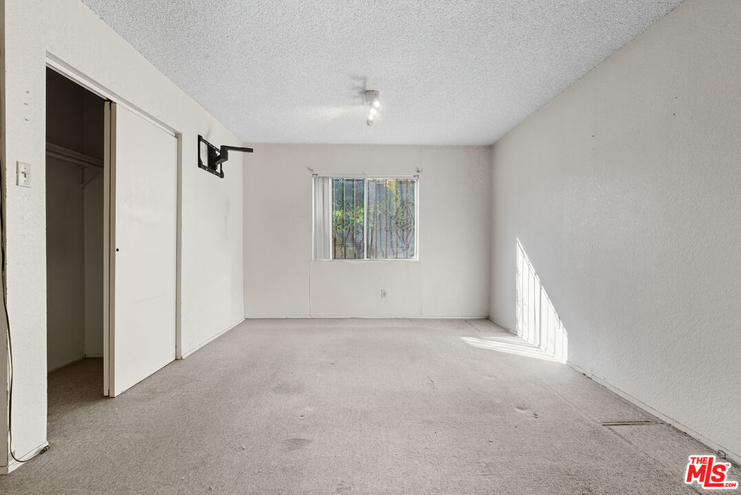 353 North Reno Street Los Angeles, CA 90026 - Photo 49 of 50