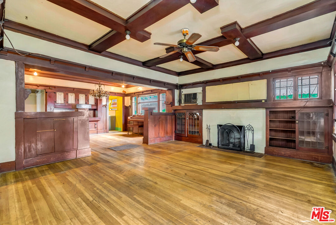 353 North Reno Street Los Angeles, CA 90026 - Photo 8 of 50