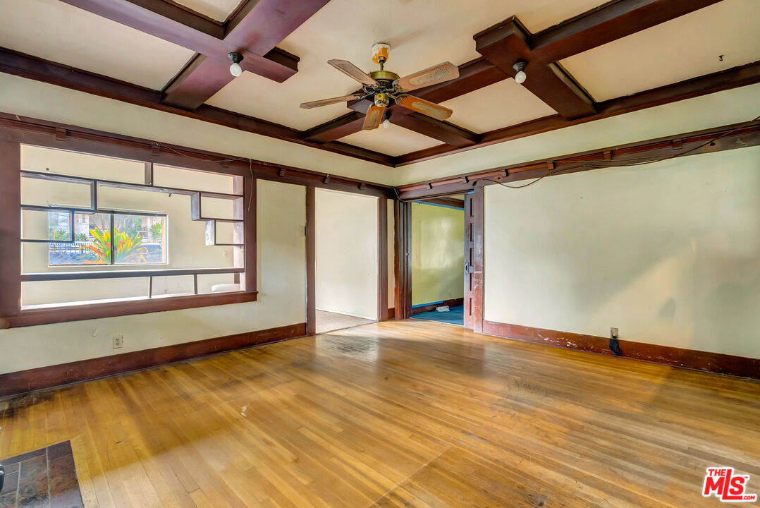 353 North Reno Street Los Angeles, CA 90026 - Photo 9 of 50