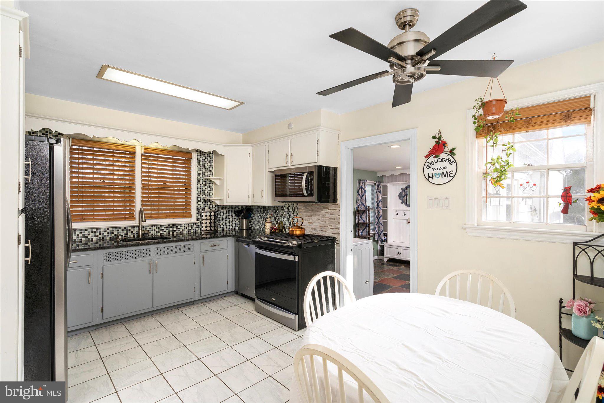 16 East Washington Street Riverside, NJ 08075 - Photo 6 of 17