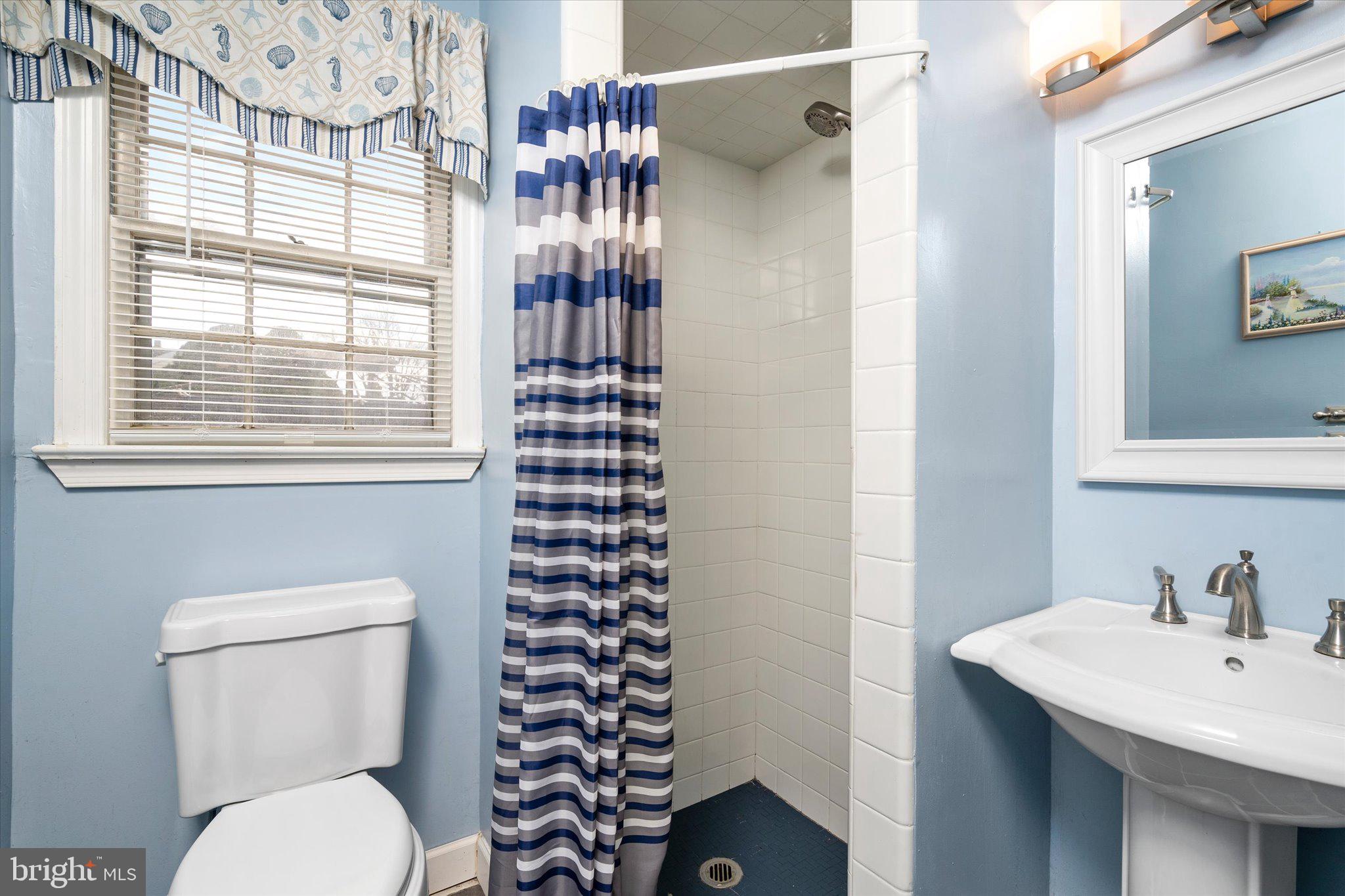 16 East Washington Street Riverside, NJ 08075 - Photo 9 of 17