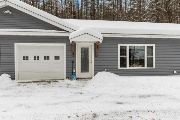 $478,000 | 30 Pine Street, Newport, NH 03773
