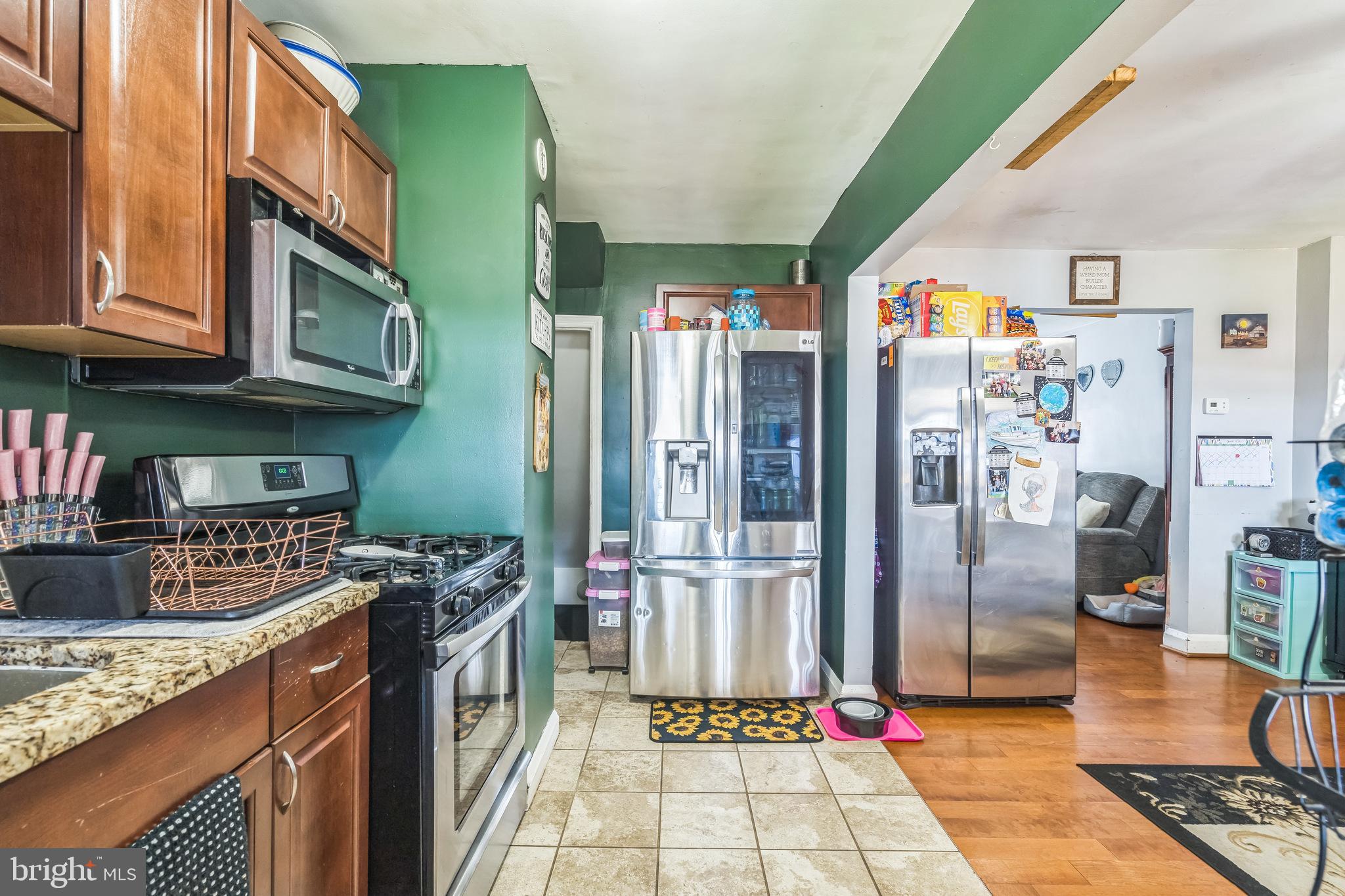 6733 Woodley Road Baltimore, MD 21222 - Photo 10 of 26 Kitchen