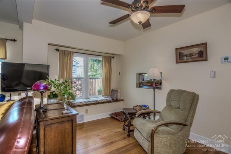 424 Northwest Riverside Boulevard Bend, OR 97703 - Photo 8 of 19 Additional Photo