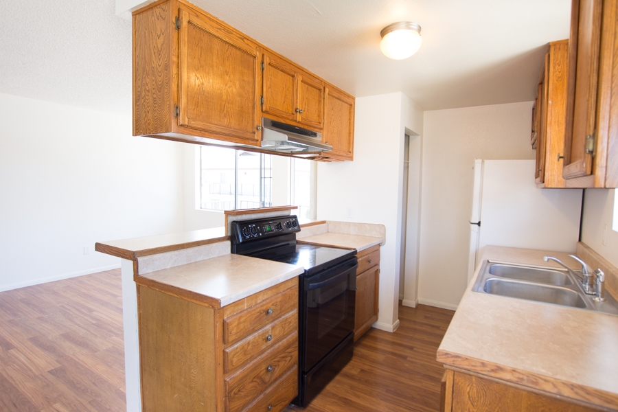 9913 Mission Gorge Road, Unit 4 Santee, CA 92071 - Photo 9 of 10