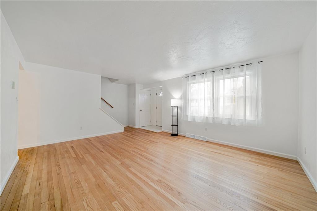 181 Big Horn Road Pittsburgh, PA 15239 - Photo 8 of 31 Gallery Image 8