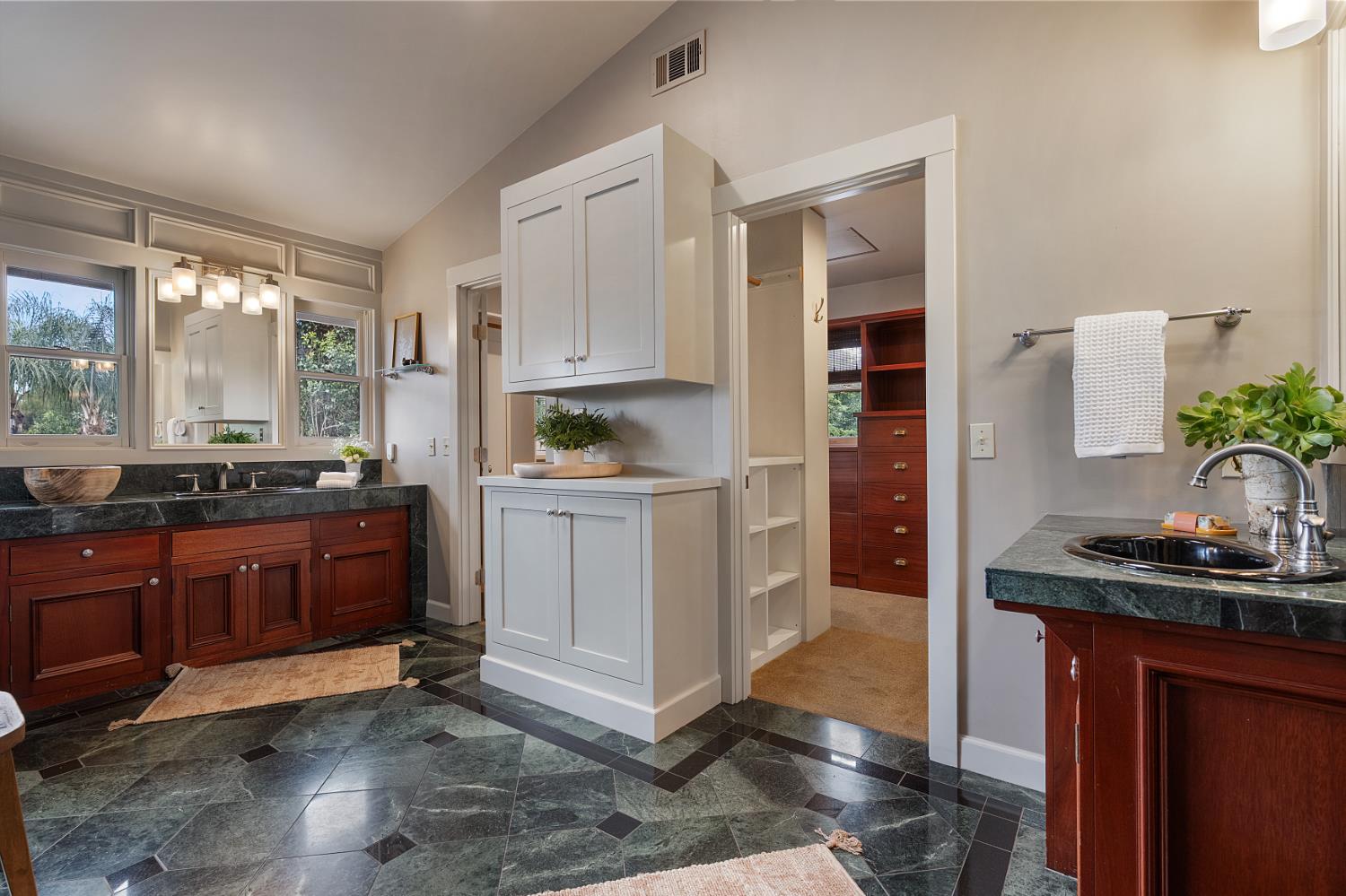 6533 Landis Avenue Carmichael, CA 95608 - Photo 41 of 77 Primary Bath
