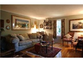 9 Scott Road Bedford, NH 03110 - Photo 4 of 5