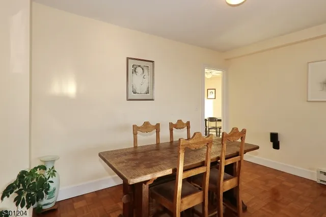 $4,300 | 1 Euclid Avenue, Unit 5F, Summit, NJ 07901