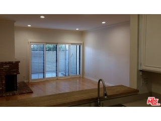 8180 Manitoba Street, Unit 105 Playa del Rey, CA 90293 - Photo 6 of 18