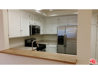 8180 Manitoba Street, Unit 105 Playa del Rey, CA 90293 - Photo 7 of 18