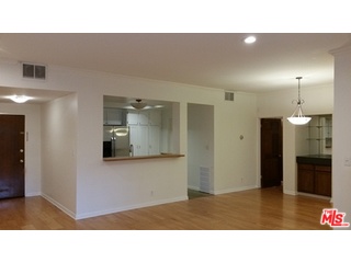 8180 Manitoba Street, Unit 105 Playa del Rey, CA 90293 - Photo 10 of 18