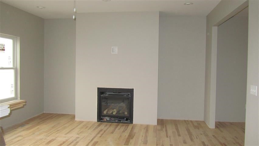 1218 Tipperary Road Iowa City, IA 52246 - Photo 3 of 9 Gallery Image 3