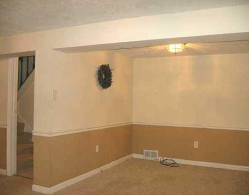 191 Old Ridge Road Coraopolis, PA 15108 - Photo 6 of 8 Den/Family/Great Room.