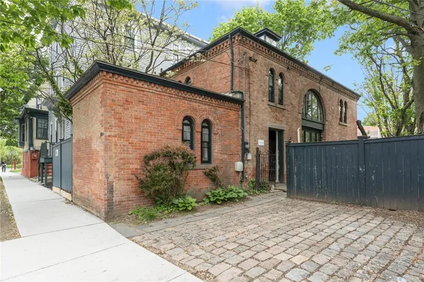 $1,295,000 | 369 Thayer Street, Providence, RI 02906
