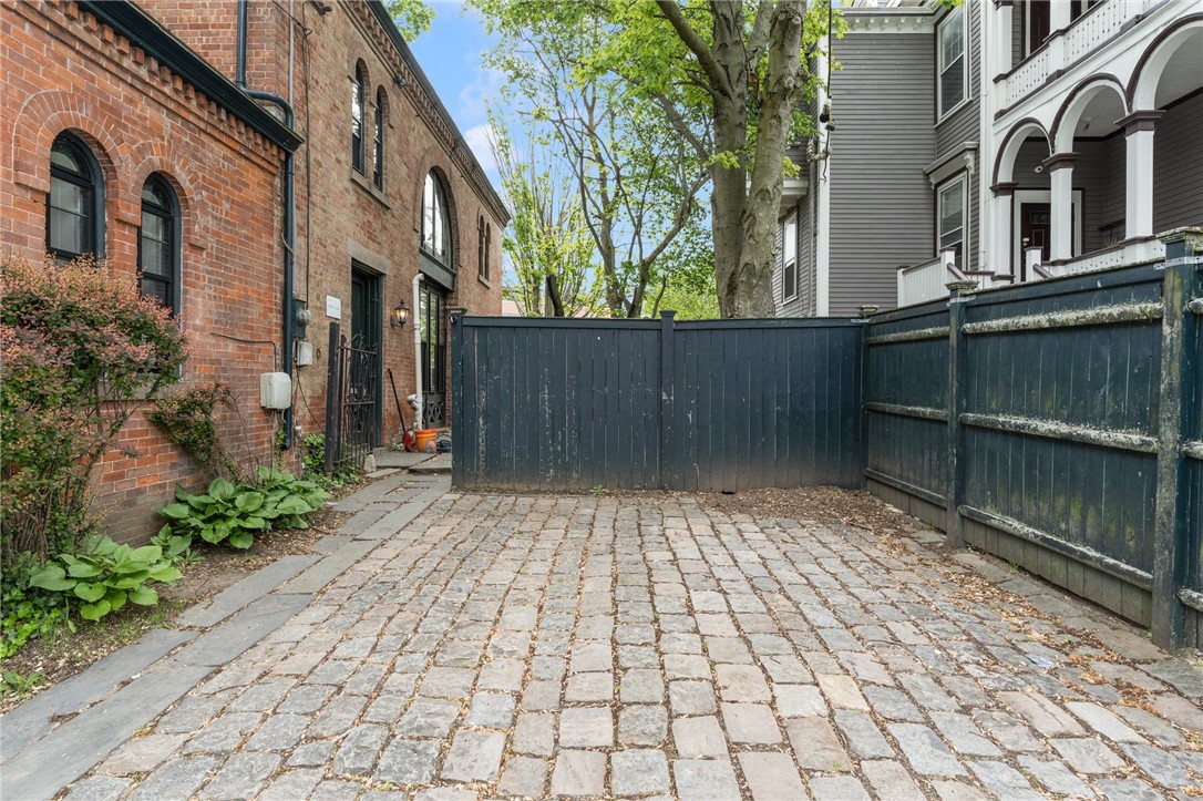369 Thayer Street Providence, RI 02906 - Photo 2 of 21