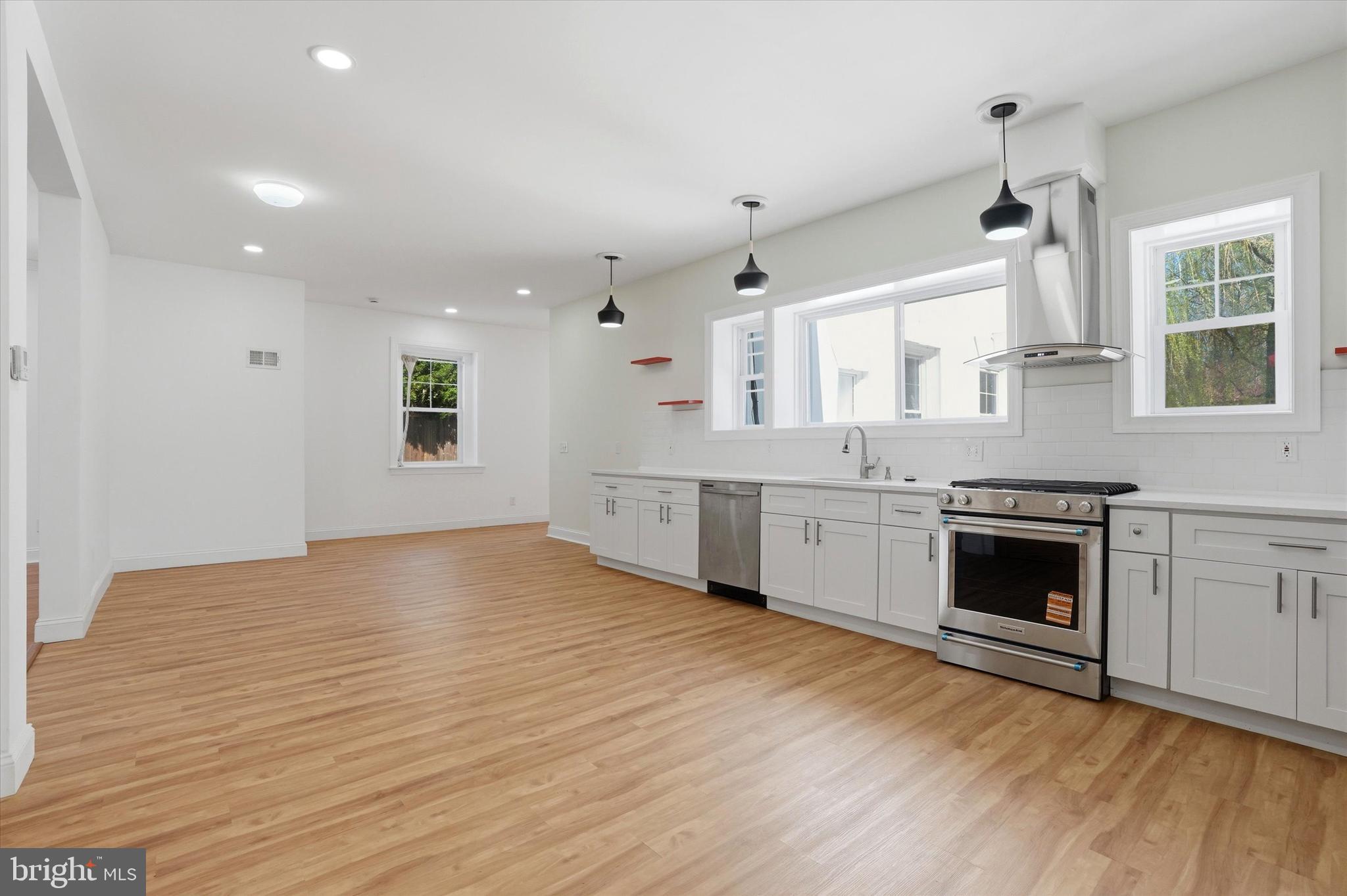 29 Pelham Road Philadelphia, PA 19119 - Photo 15 of 77