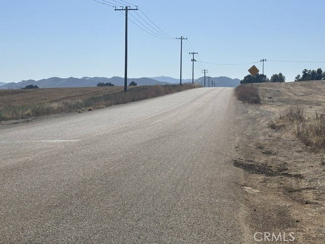 17 Keller Road Winchester, CA 92596 - Photo 21 of 21 a view of a house with a road