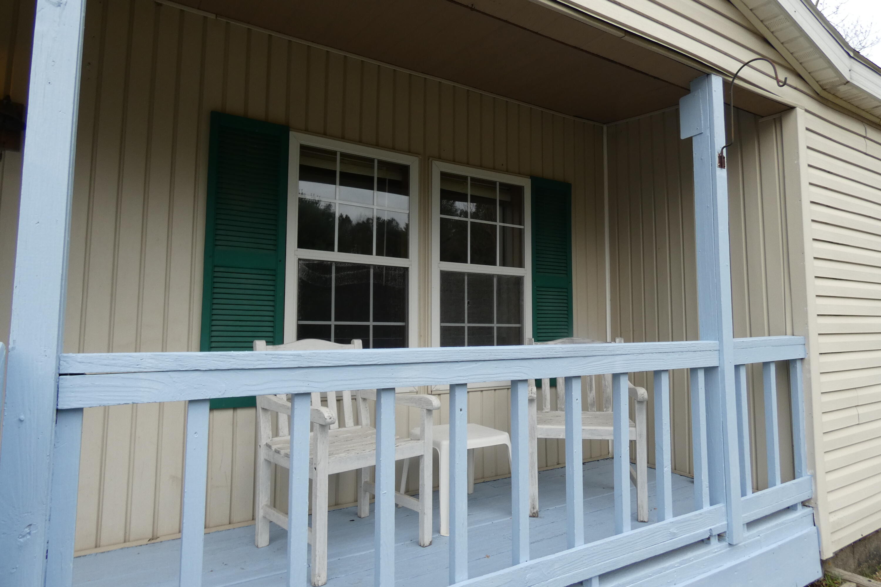 5531 Riverside Road Coloma, MI 49038 - Photo 3 of 52 P1010674