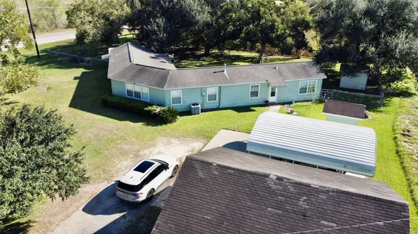 $220,000 | 35 Private Road 815, Markham, TX 77414